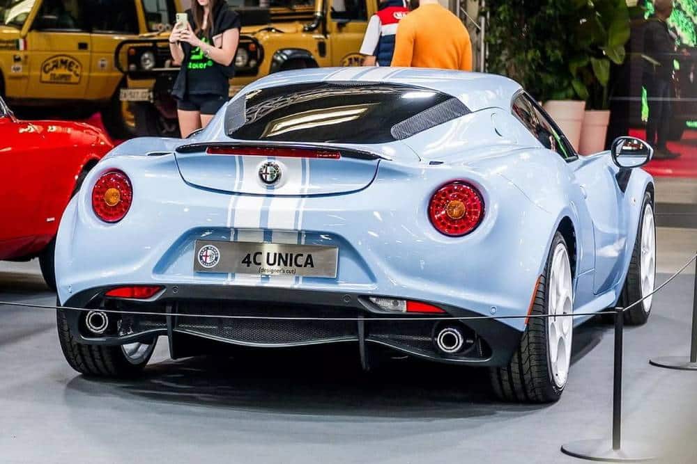 https://autogreeknews.gr/wp-content/uploads/2023/11/Alfa-Romeo-4C-Unica-_-Alfattitude-3.jpg