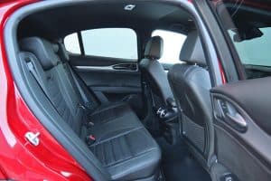 Alfa-Romeo-Stelvio-2.2D-2023-(17)