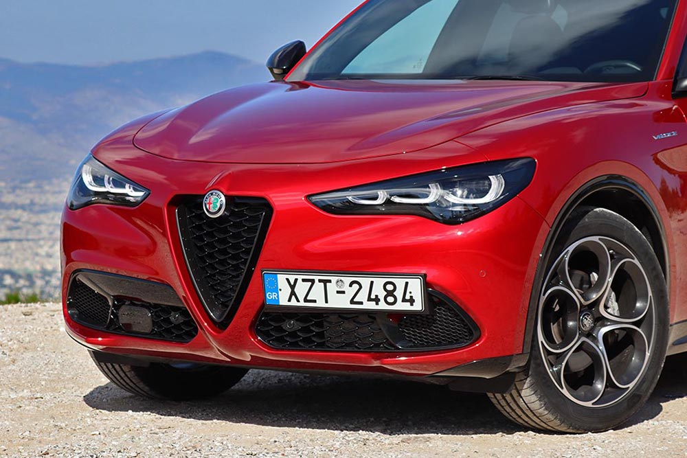 https://autogreeknews.gr/wp-content/uploads/2023/11/Alfa-Romeo-Stelvio-2.2D-2023-7.jpg