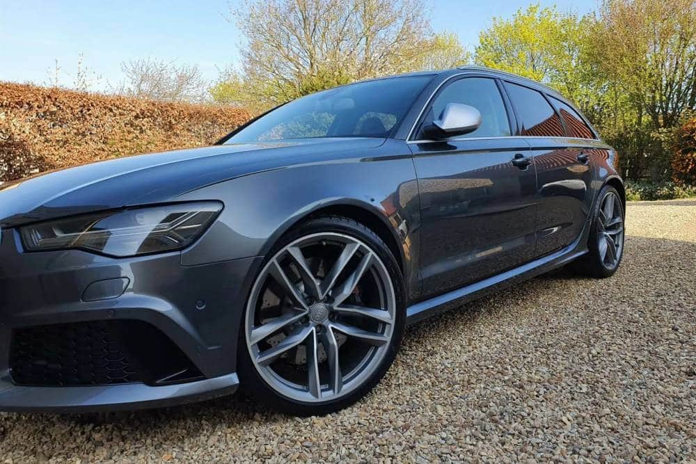 https://autogreeknews.gr/wp-content/uploads/2023/11/Audi-RS6-prince-harry-00007-2048x1536-1.jpg