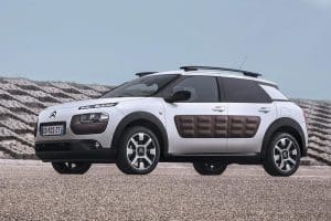 Citroen-C4_Cactus-2015-(1)