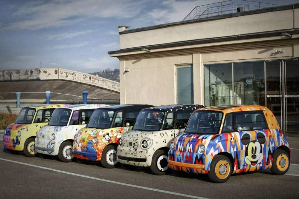 https://autogreeknews.gr/wp-content/uploads/2023/11/Fiat-Topolino-Disney-Specials-5-2048x1366-1.jpg