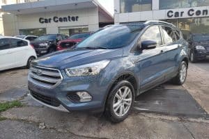 Ford-Kuga-2019-carcenter-(1)