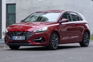 Hyundai_i30_hatchback_005 (1)