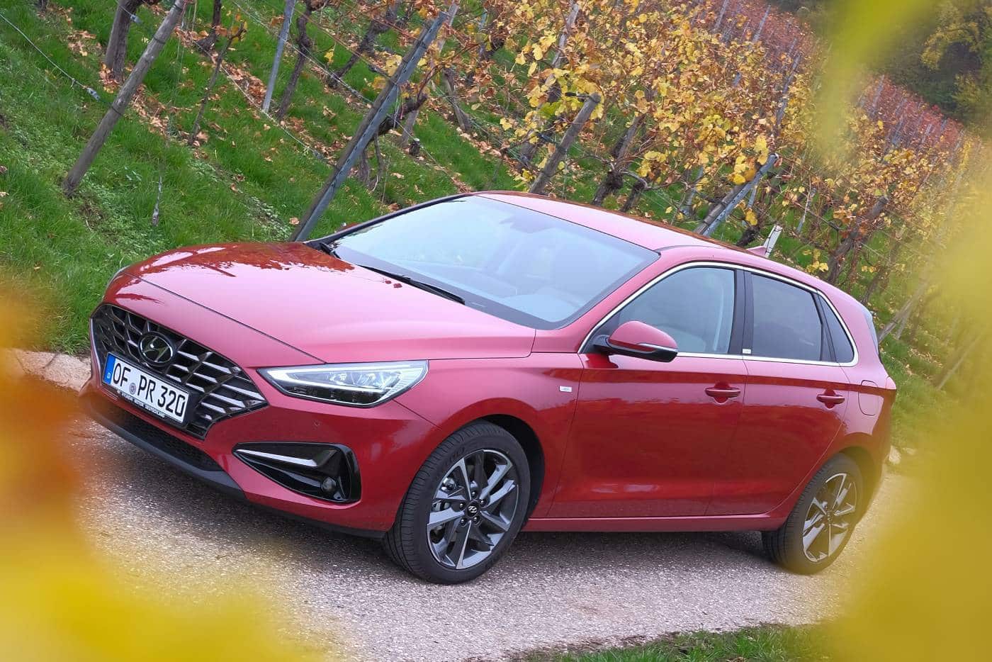 https://autogreeknews.gr/wp-content/uploads/2023/11/Hyundai_i30_hatchback_062-1.jpg