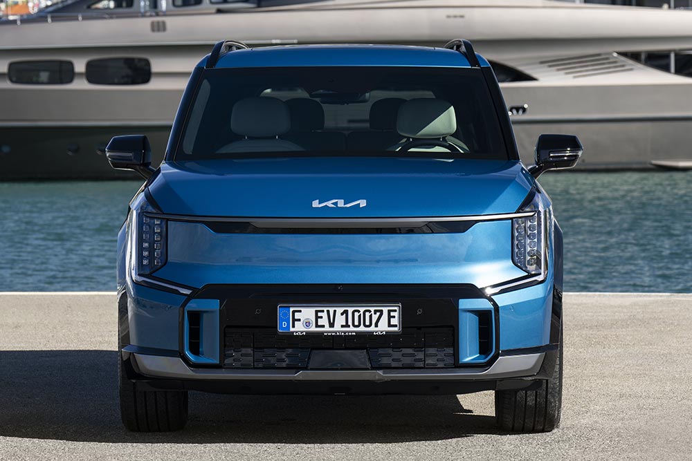 https://autogreeknews.gr/wp-content/uploads/2023/11/KIA-EV9-gtline-18.jpg