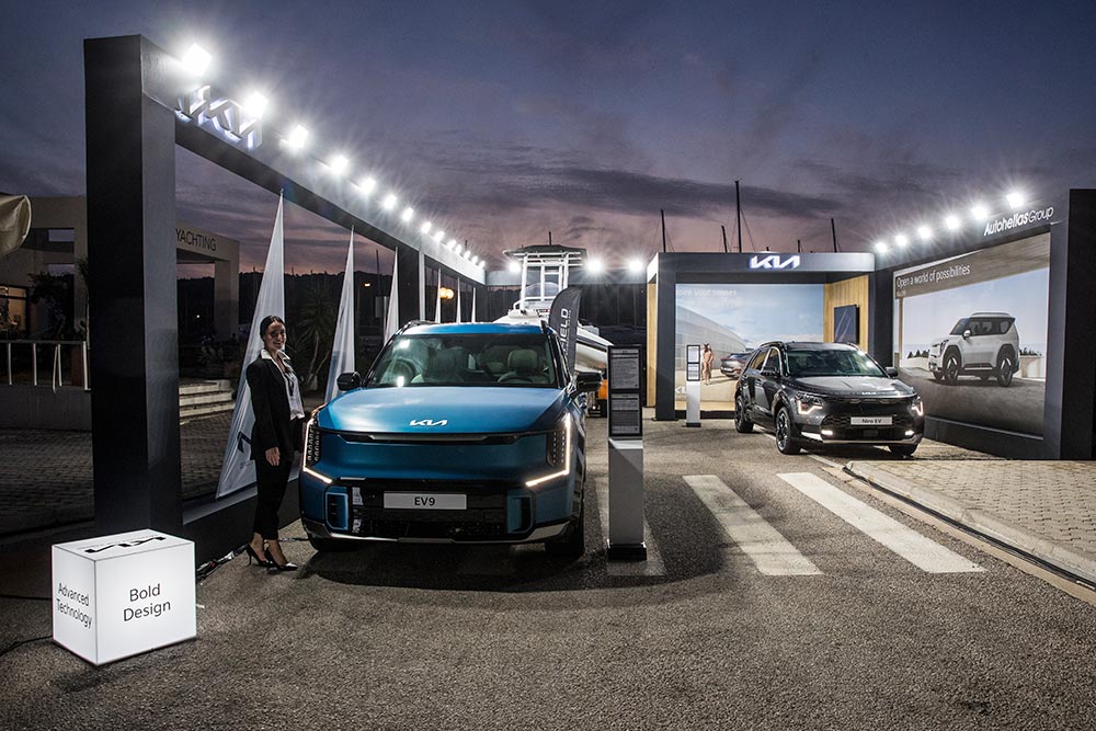 https://autogreeknews.gr/wp-content/uploads/2023/11/Kia-Yacht-Show-1.jpg