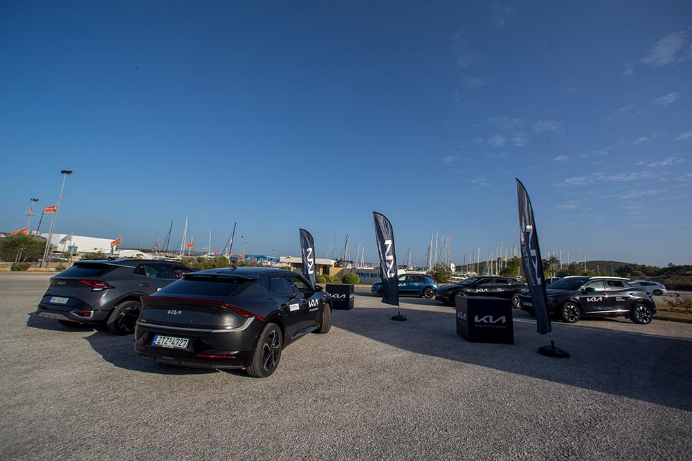 https://autogreeknews.gr/wp-content/uploads/2023/11/Kia-Yacht-Show-3.jpg