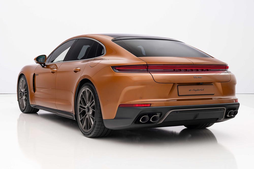 https://autogreeknews.gr/wp-content/uploads/2023/11/Porsche-Panamera-2024-14.jpg