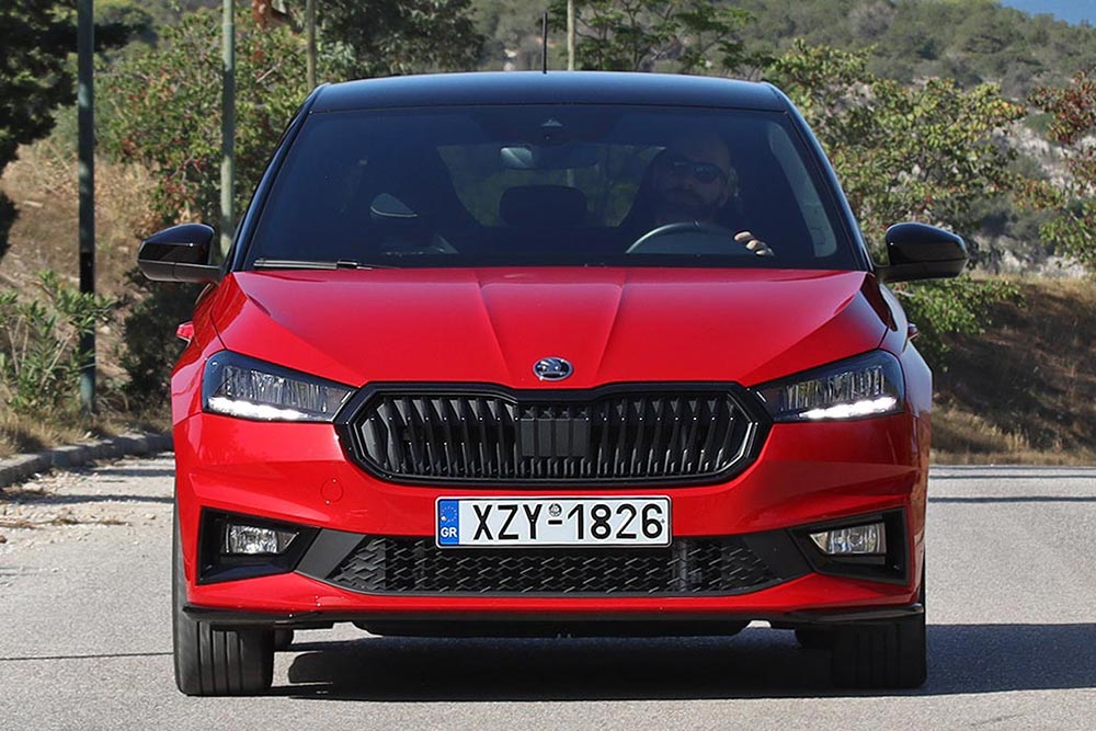 https://autogreeknews.gr/wp-content/uploads/2023/11/Skoda-Fabia-1.5-TSI-Monte-Carlo-11.jpg