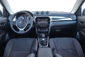 Suzuki Vitara 1.4 Hybrid (17)