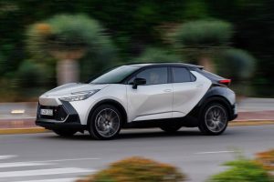 Toyota_C-HR-350 (1)