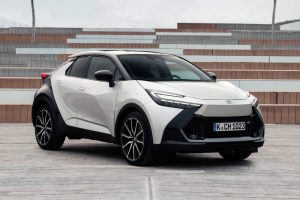 Toyota_C-HR-376