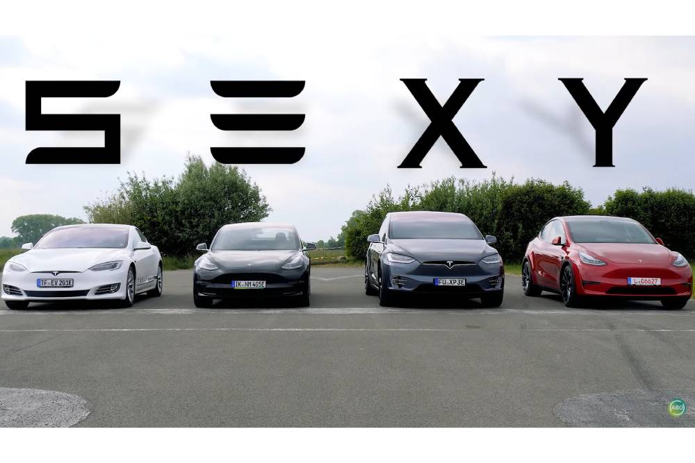 https://autogreeknews.gr/wp-content/uploads/2023/11/airfield-tesla-model-y-and-s-3-x-drag-race-has-pre.jpg