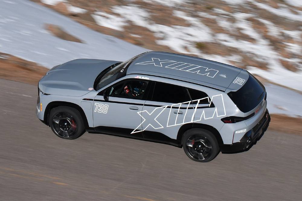 https://autogreeknews.gr/wp-content/uploads/2023/11/bmw-xm-red-label-pikes-peak-record-4.jpg