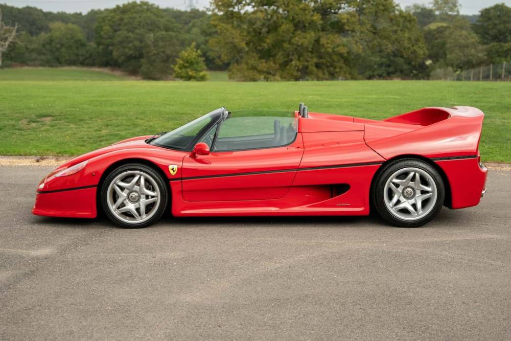 https://autogreeknews.gr/wp-content/uploads/2023/11/ferrari-f50-owned-by-rod-stewart-for-sale-1.jpg