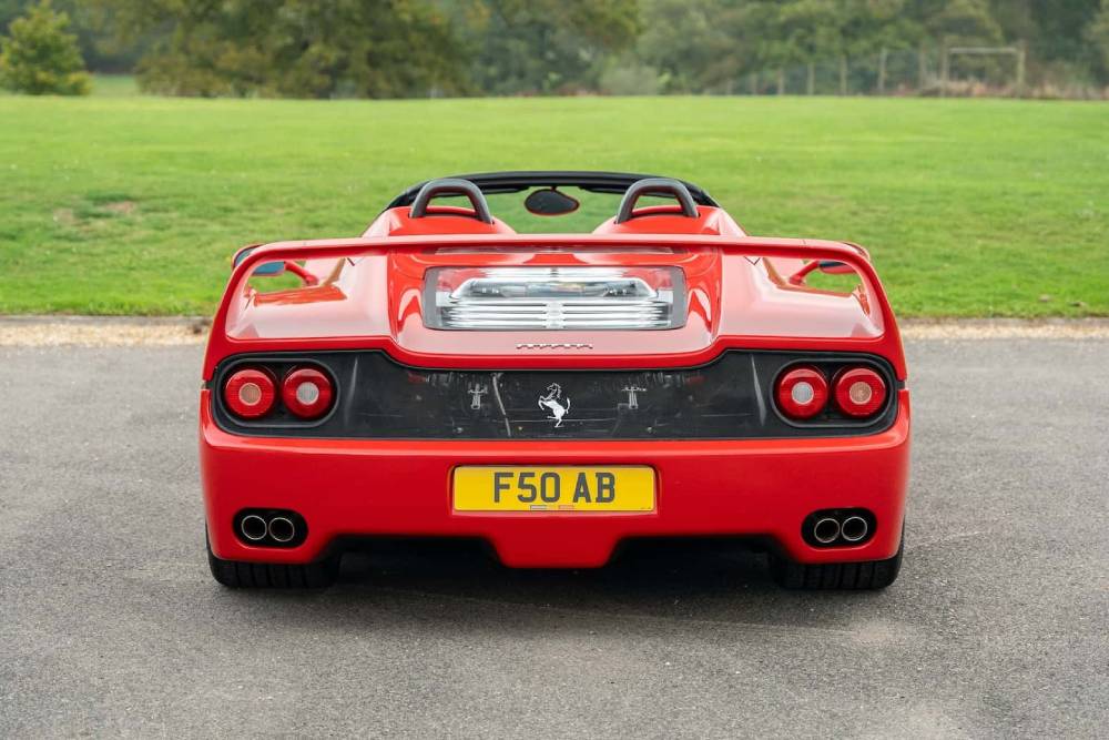 https://autogreeknews.gr/wp-content/uploads/2023/11/ferrari-f50-owned-by-rod-stewart-for-sale-4.jpg