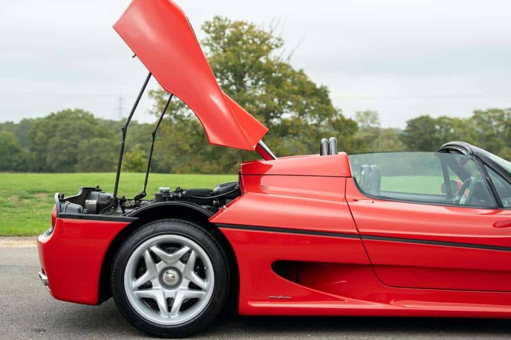 https://autogreeknews.gr/wp-content/uploads/2023/11/ferrari-f50-owned-by-rod-stewart-for-sale-6.jpg