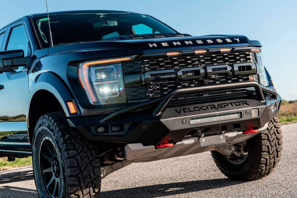 https://autogreeknews.gr/wp-content/uploads/2023/11/hennessey-velociraptor-6x6-11.jpg
