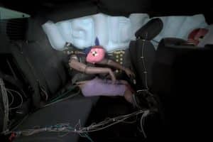 iihs rear passenger safety pickup 02