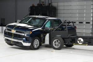 iihs rear passenger safety pickup 05