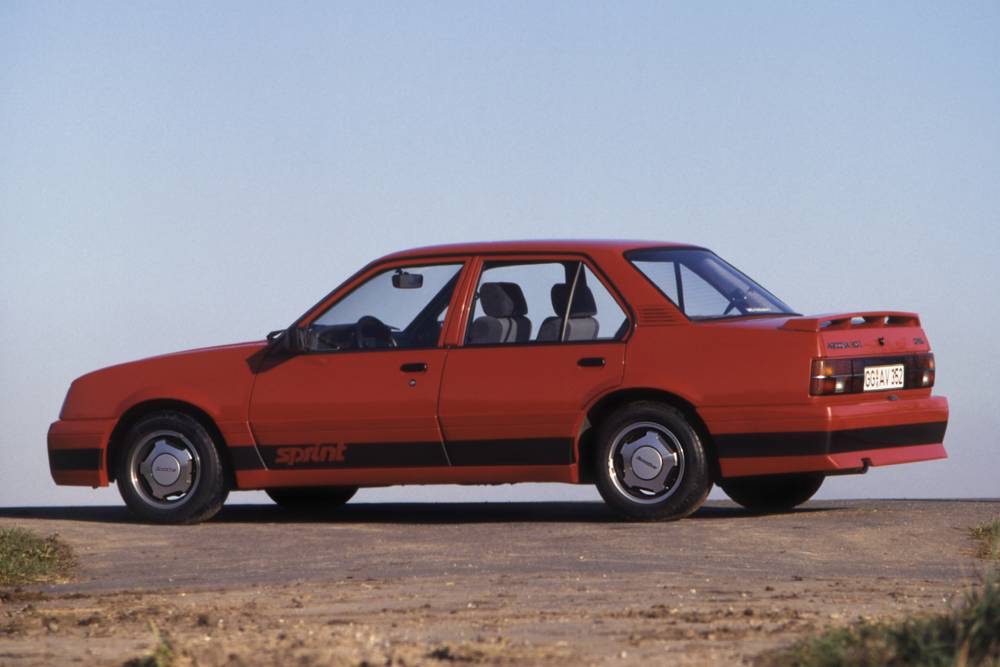 https://autogreeknews.gr/wp-content/uploads/2023/11/irmscher_opel_ascona_sprint_2.jpg