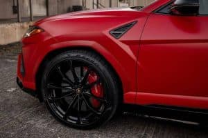 lamborghini-urus-dresses-up-as-little-red-riding-h (6)