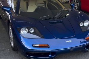 mclaren f1 cracked windshield (1)