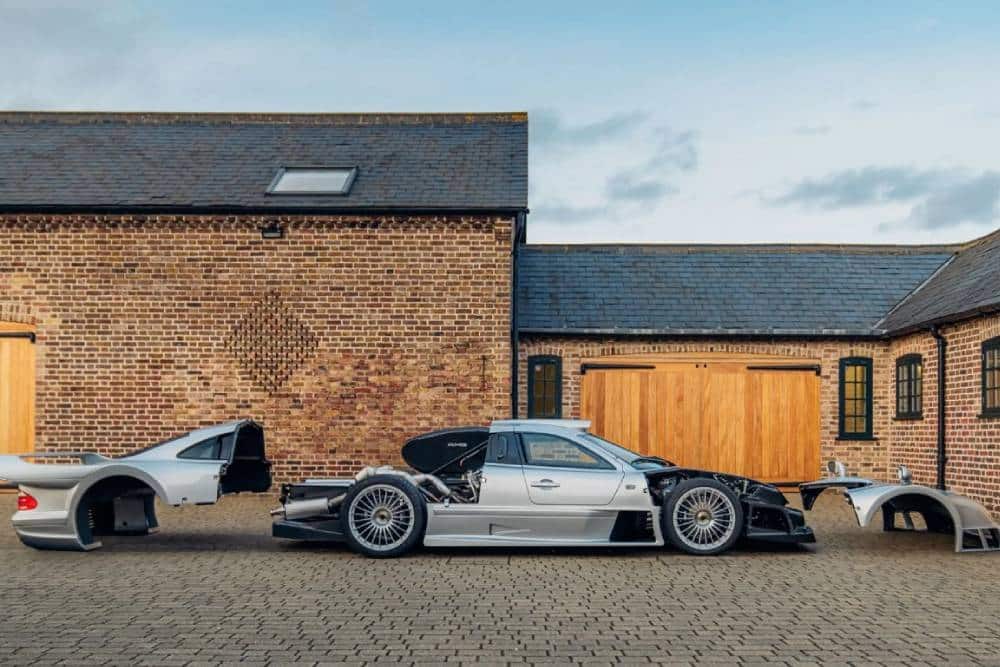https://autogreeknews.gr/wp-content/uploads/2023/11/mercedes-clk-gtr-auction-14.jpg