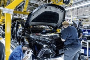 mercedes-eqs-suv-production-will-be-moved-to-germa (1)