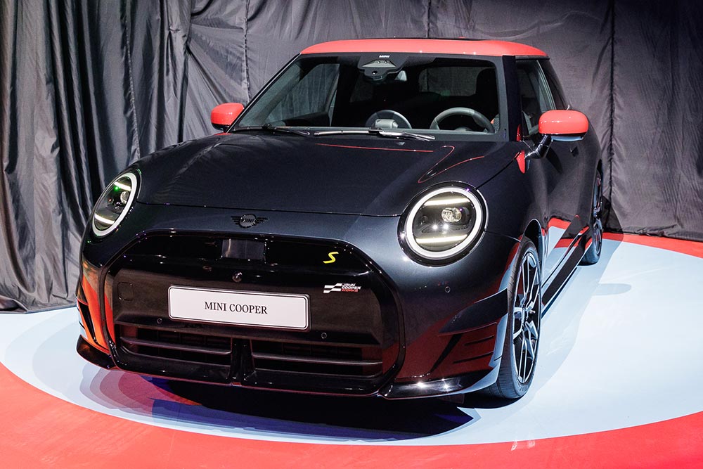 Στην Ελλάδα τα νέα MINI Cooper και Countryman