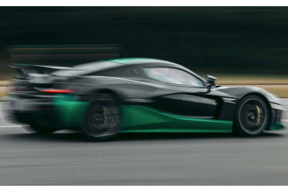https://autogreeknews.gr/wp-content/uploads/2023/11/rimac-nevera-reverse-record-1.jpg