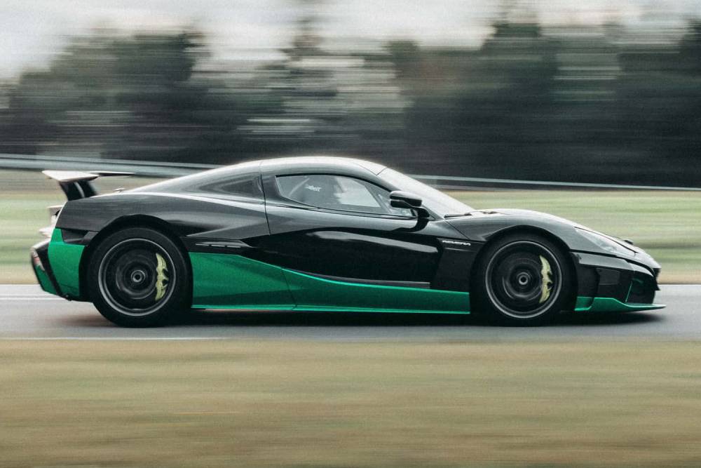 https://autogreeknews.gr/wp-content/uploads/2023/11/rimac-nevera-reverse-record-2.jpg