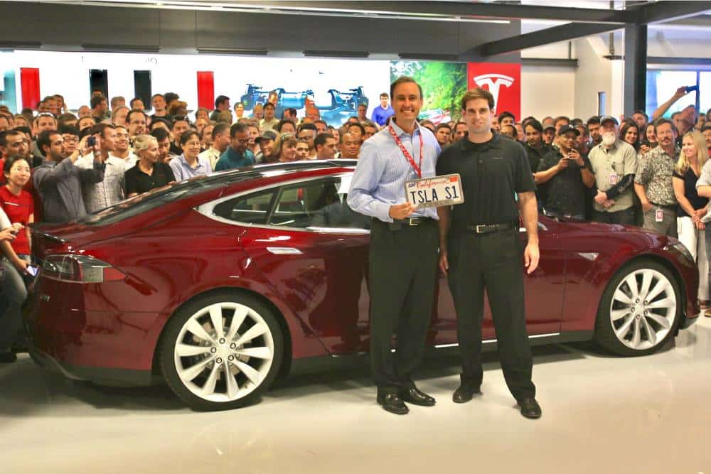 Σε μουσείο το πρώτο Tesla Model S που κατασκευάστηκε