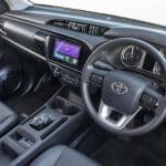 toyota-hilux-revo-bev6