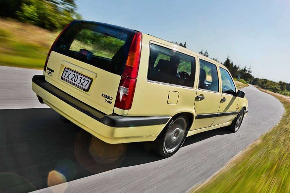 https://autogreeknews.gr/wp-content/uploads/2023/11/volvo_850_t5_r_kombi_7.jpg