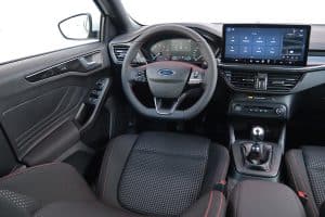 Ford Focus 1.0 EcoBoost 125 PS 2023 (15)
