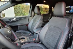 Ford-Kuga-PHEV-CarCenter-(5)