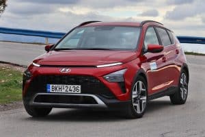 Hyundai-Bayon-7DCT-strofi
