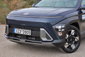 Hyundai-Kona-1.0T-120-hp-2023-(3)