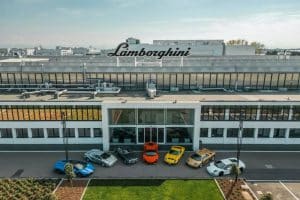Lamborghini-factory-00002-2048×1536