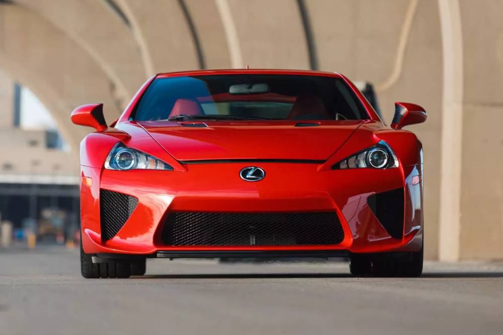 https://autogreeknews.gr/wp-content/uploads/2023/12/Lexus-LFA-Mecum-4.jpg