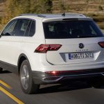VW-Tiguan-rear-2021