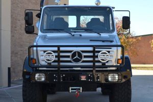 arnold-schwarzenegger-mercedes-unimog-auction (1)