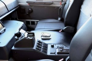 arnold-schwarzenegger-mercedes-unimog-auction (6)