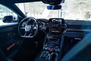 la-lamborghini-urus-performante-della-polizia-di-s (10)