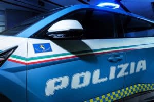 la-lamborghini-urus-performante-della-polizia-di-s (5)