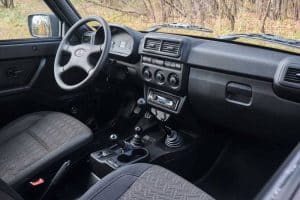 salon-lada-niva-legend-urban