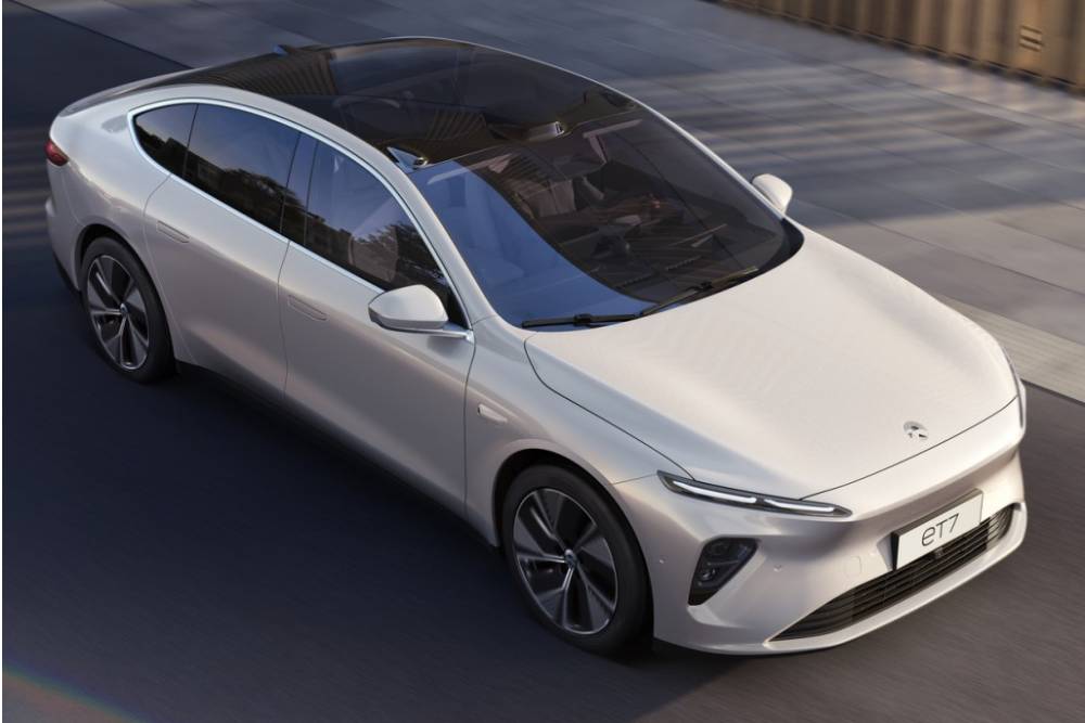 https://autogreeknews.gr/wp-content/uploads/2023/12/the-nio-et7-has-just-traveled-650-miles-on-a-singl.jpg