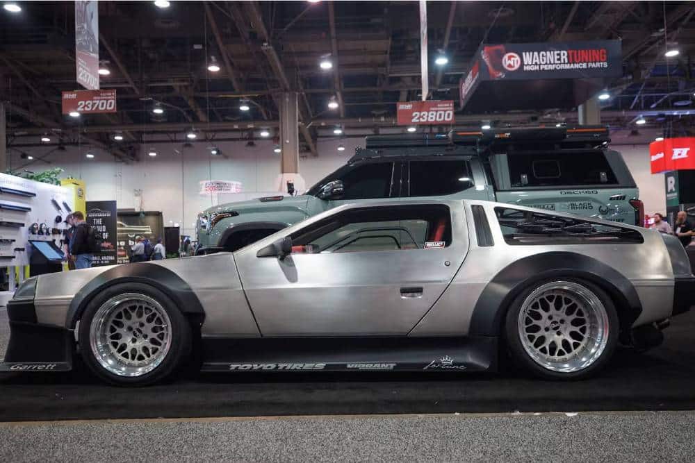 https://autogreeknews.gr/wp-content/uploads/2023/12/twinturbo-v8-delorean-11.jpg